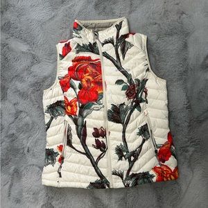 Floral Columbia vest XL with Omni heat